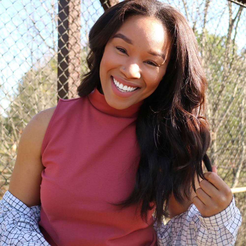 Meet your Posher, Vee